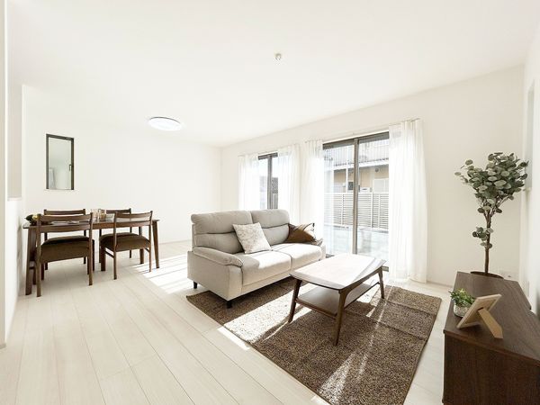 長井2丁目 新築戸建 2号棟 リビング