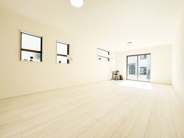 金沢区高舟台2丁目新築戸建 1号棟 リビング