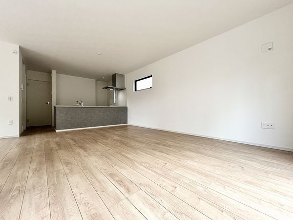 金沢区六浦東3丁目 新築戸建 リビング