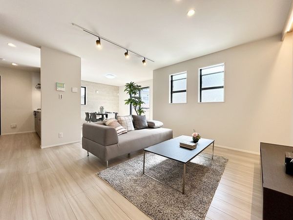 金沢区六浦東3丁目 新築戸建 リビング