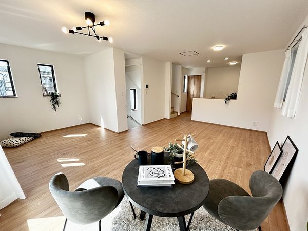 金沢区寺前2丁目新築戸建 A号棟 リビング