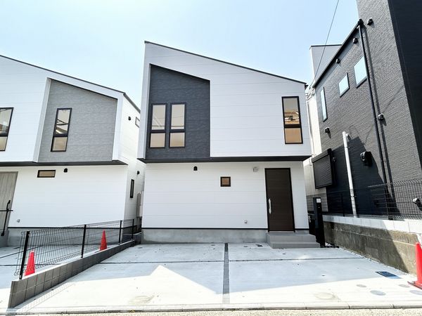 金沢区富岡東1丁目新築戸建 2号棟 外観