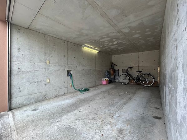金沢区釜利谷西1丁目(戸建) 駐車場 金沢区釜利谷西1丁目(戸建) 駐車場