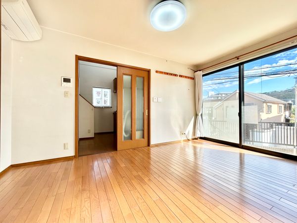 金沢区釜利谷西1丁目(戸建) リビング