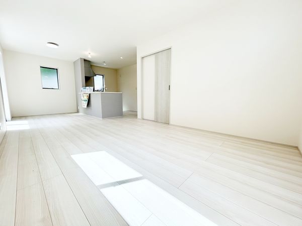 金沢区東朝比奈3丁目 新築戸建 2号棟 リビング