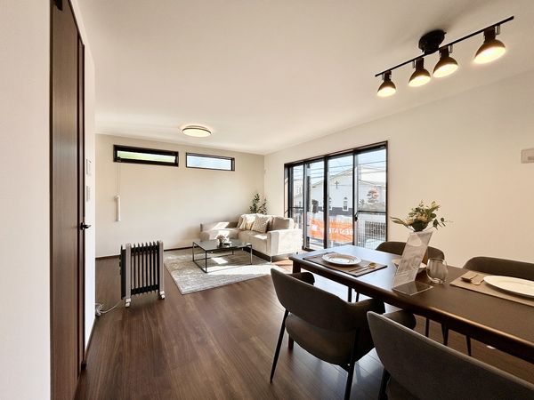 釜利谷西4丁目 新築戸建 リビング