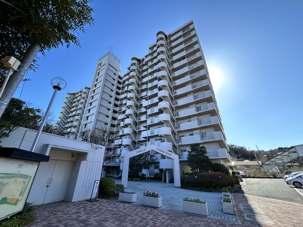 ファミール湘南田浦 外観
