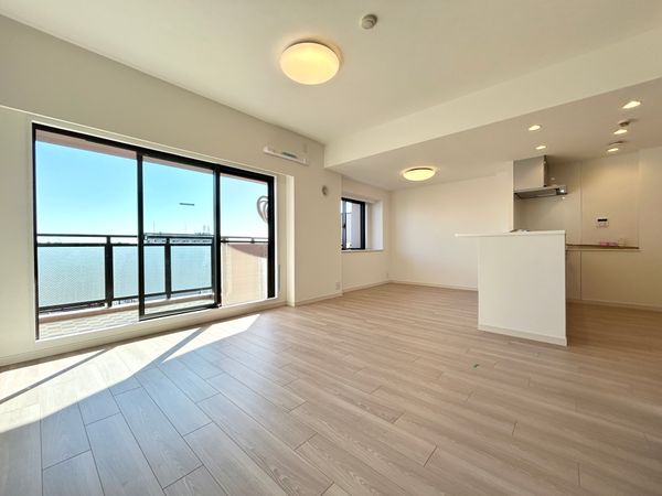 ビーコンヒル能見台 ウエストヒルA館 リビング