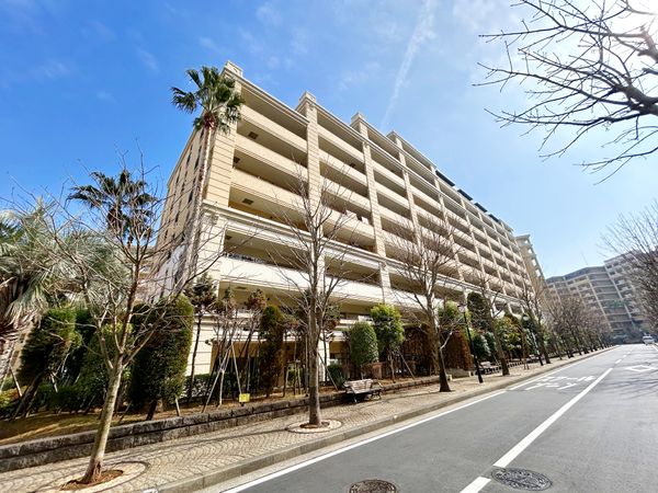 レイディアントシティ横濱 カルティエ8 外観