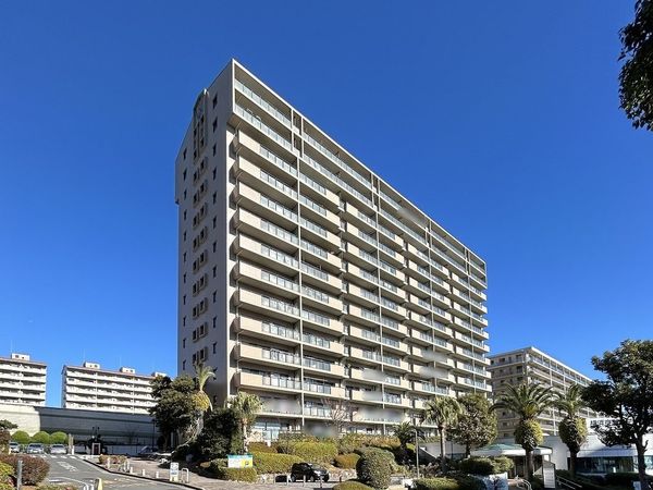 シティ能見台いこいの街 D棟 外観