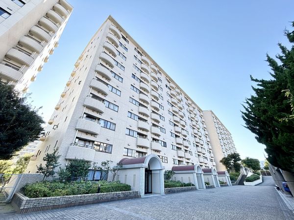 シティ能見台ふれあいの街 J棟 外観