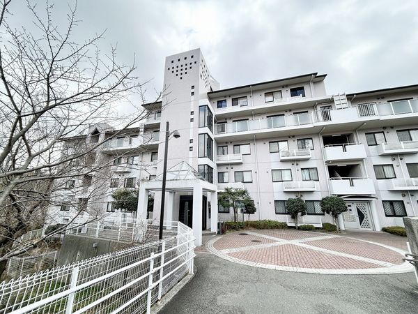 コモア六浦 5番館 外観