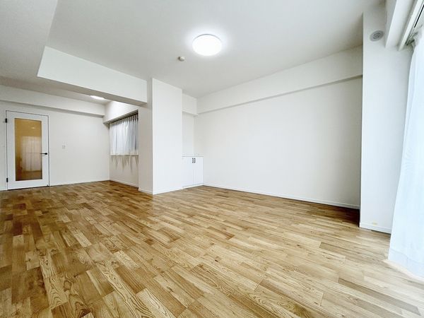 コモア六浦 5番館 リビング