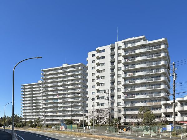 モア・クレストマリンシティ金沢文庫 C棟 外観