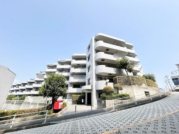 ニューウェルテラス金沢八景 B棟 外観