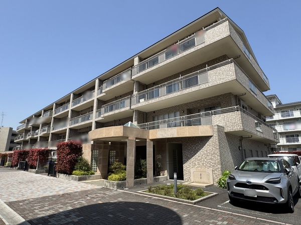 グランマーレ横浜・八景島 センターコート 外観