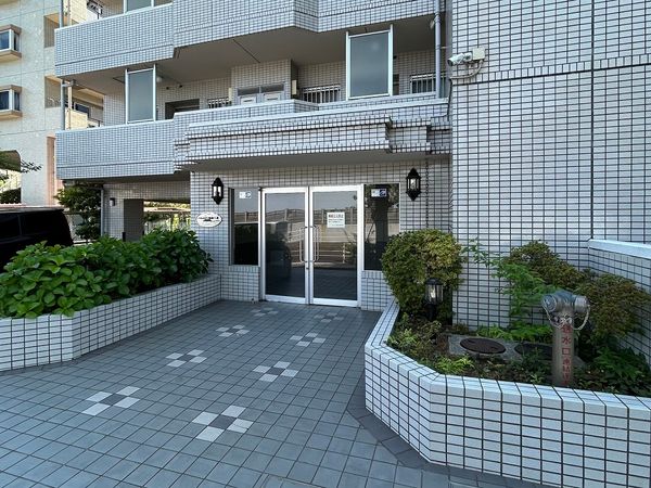 パルメゾン湘南八景 エントランス
