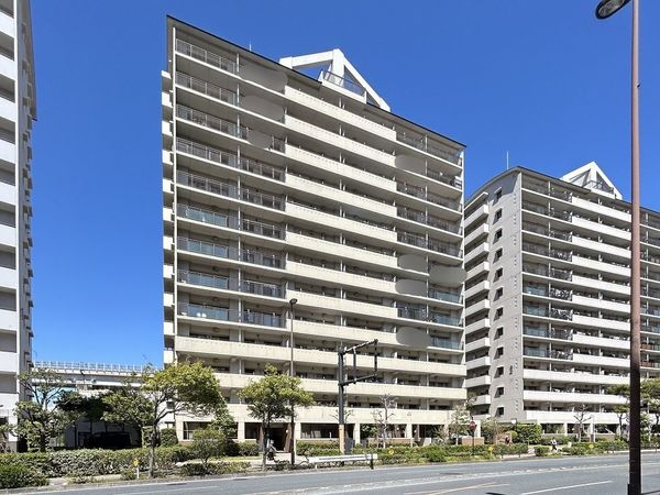 ウェルシティ横須賀ポートバレーヌ 3番館 外観 ウェルシティ横須賀ポートバレーヌ 3番館 外観