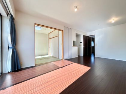 シティ能見台つどいの街 十番館 リビング