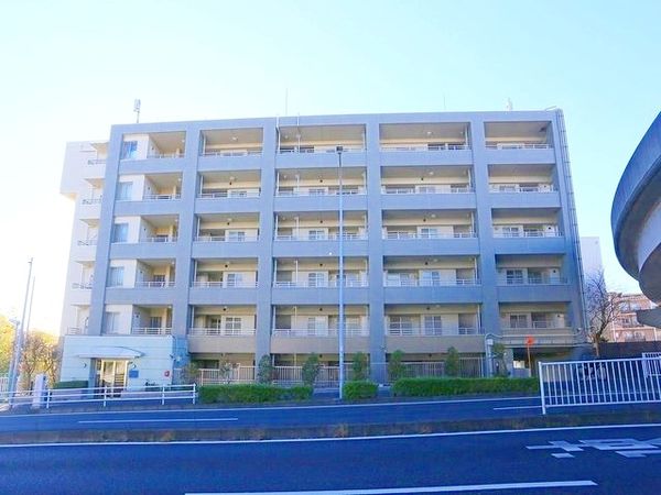 エストグランディール杉田 外観