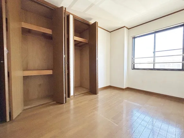 ３階洋室約６．０帖