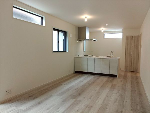 霧が丘1丁目 新築戸建 6号棟 リビング