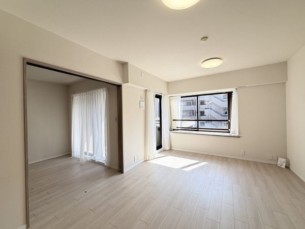 ライム長津田 弐番館 リビング