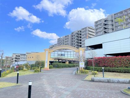 森の台ウィステリアランド センターコート 外観