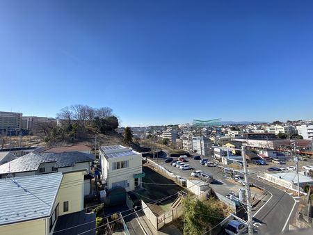 グランドメゾン横浜十日市場 バルコニーからの眺望（南西側）