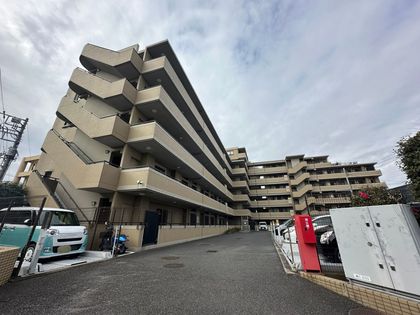 クレストフォルム中山 外観