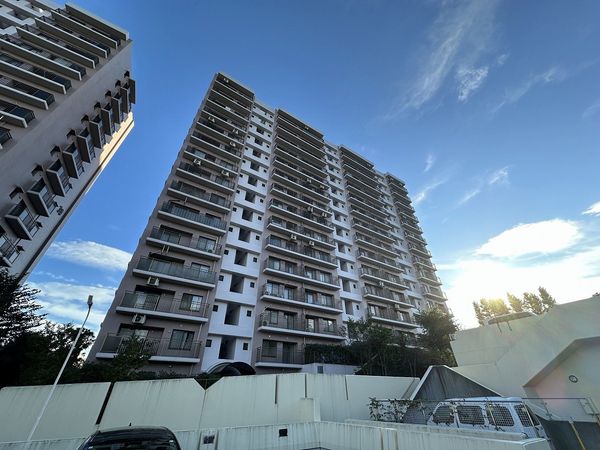 若葉台団地 4-31棟 外観 若葉台団地 4-31棟 外観