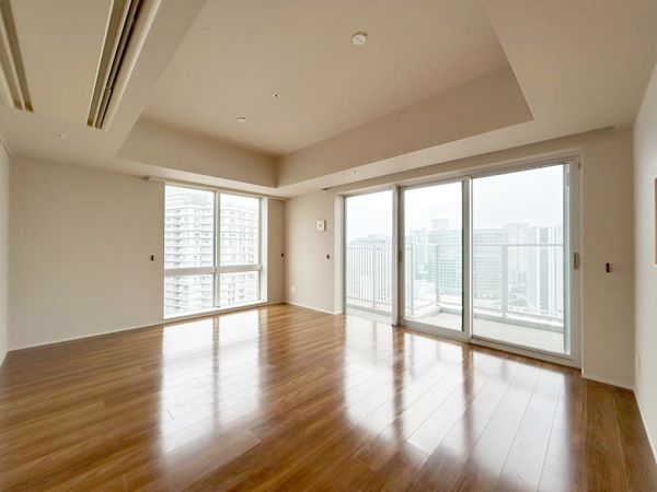 ブルーハーバータワーみなとみらい リビング ブルーハーバータワーみなとみらい リビング