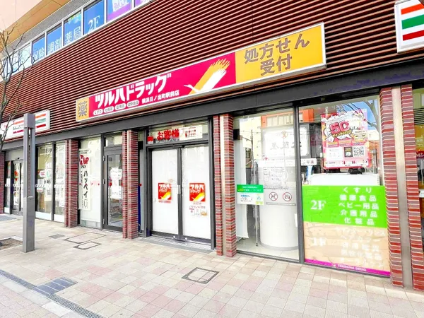 徒歩1分。