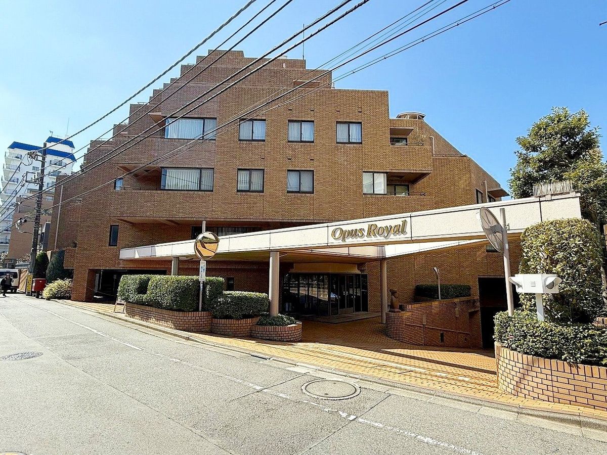 オパスロイヤル 外観 外観