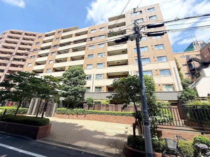 グローリオ御苑内藤町 外観