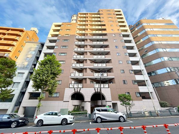フリーディオ四谷三丁目 外観
