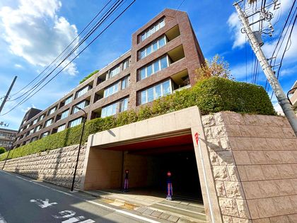 Brillia外苑出羽坂 外観