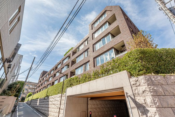 Brillia外苑出羽坂 外観