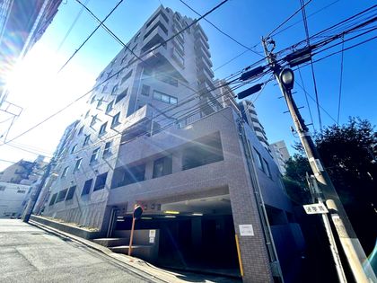 スヴェニール早稲田夏目坂 外観