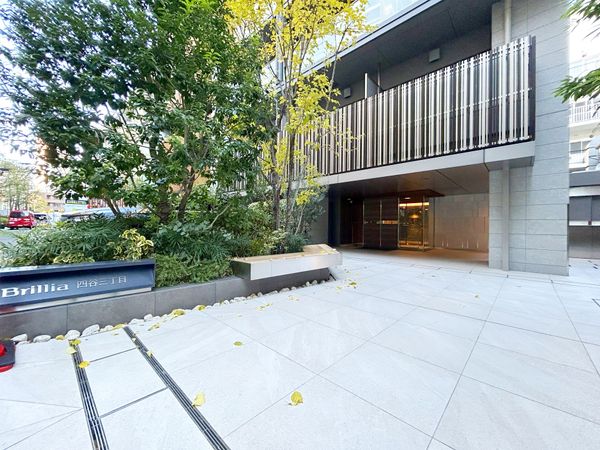 Brillia四谷三丁目 エントランス Brillia四谷三丁目 エントランス