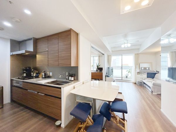 富久クロス コンフォートタワー リビング