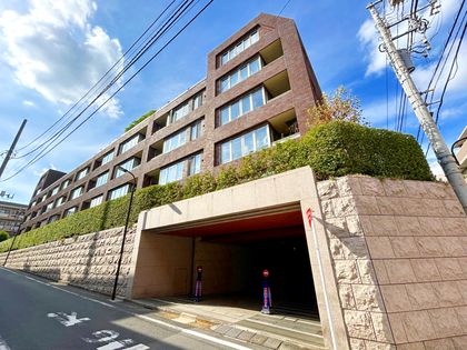 Brillia外苑出羽坂 外観