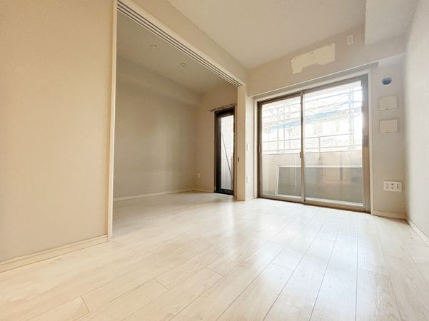 グローベルザ・リミテッド四ツ谷 リビング