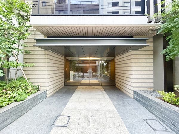 バウス本郷三丁目 エントランス