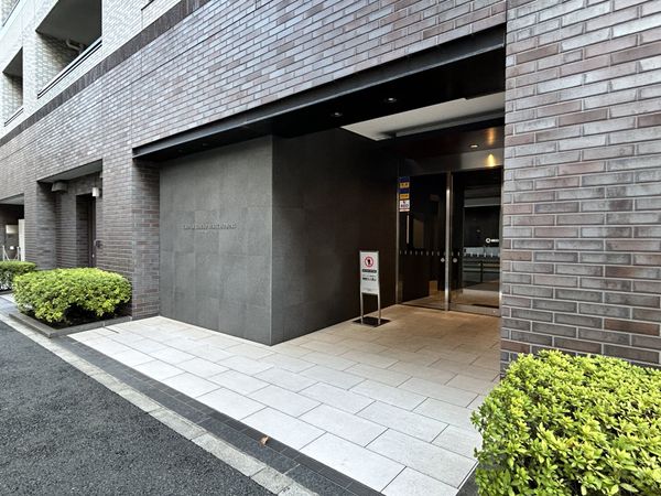 クレヴィア東京八丁堀湊ザレジデンス エントランス