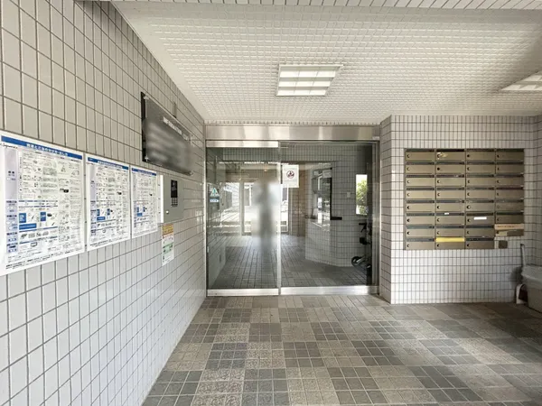 エントランスホール