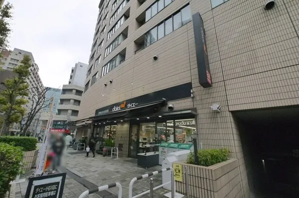 徒歩1分。