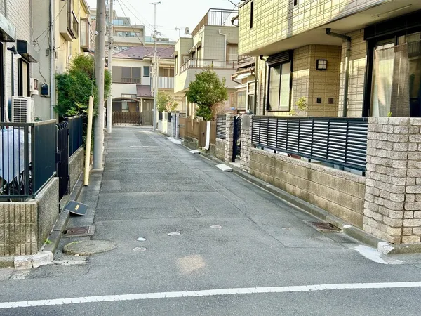 前面道路と周辺環境