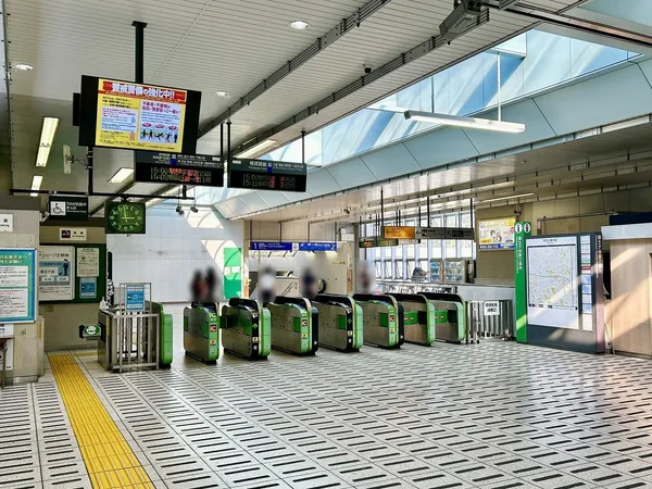 JR横須賀線　保土ケ谷駅