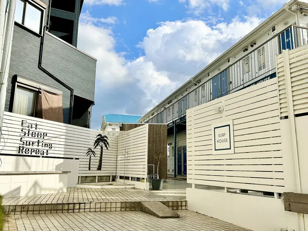 屋外共用シャワースペース